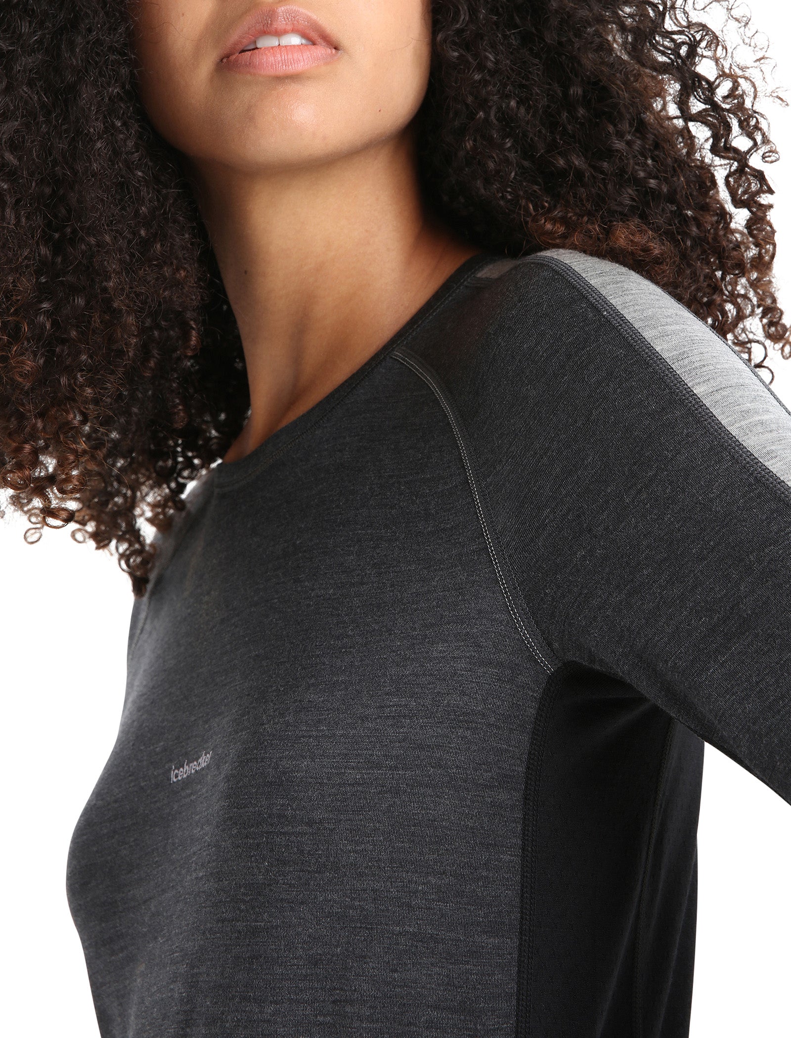 Women's 125 ZoneKnit™ Long Sleeve Crew Thermal Top - Image 5
