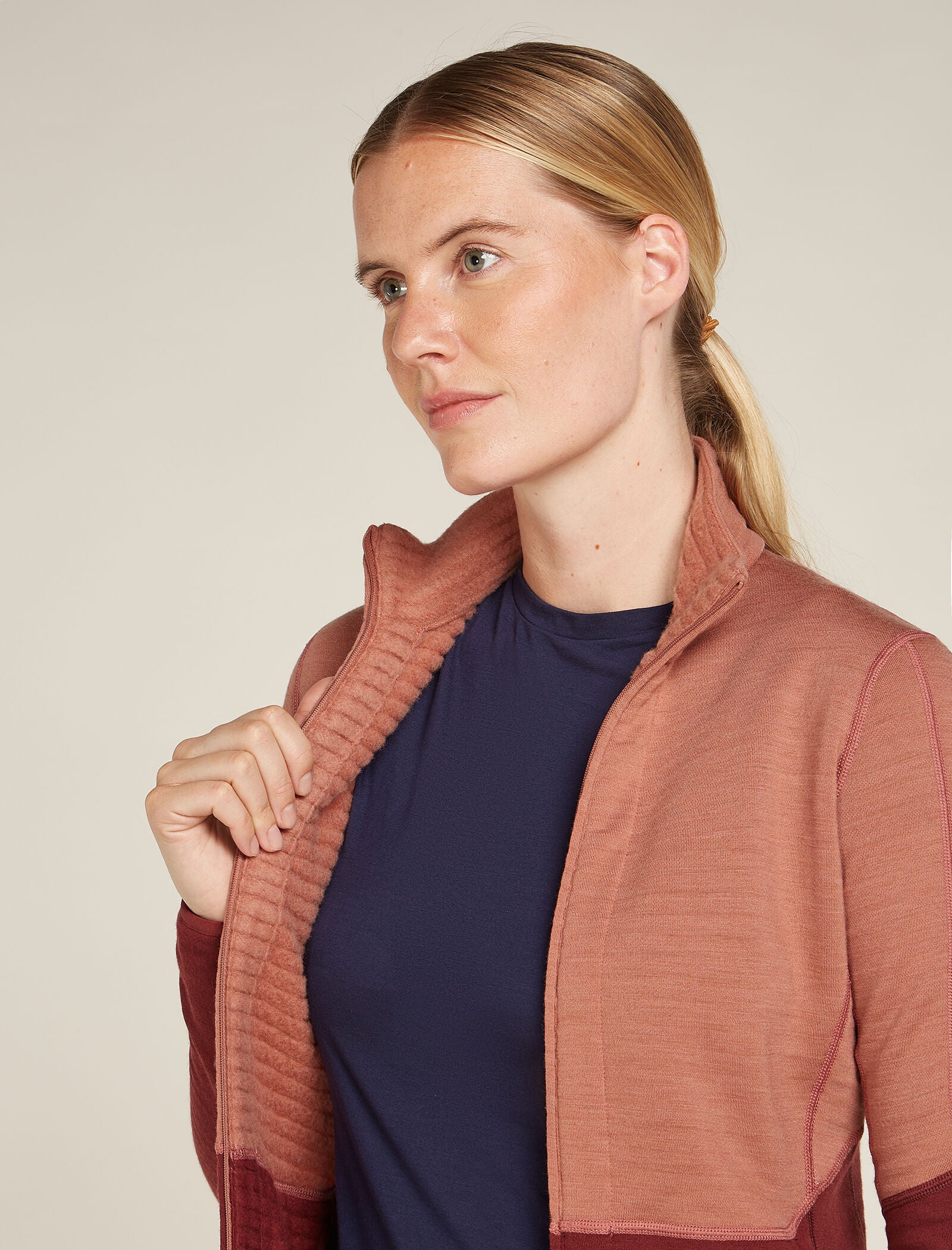 Women's Merino 400 RealFleece™ Descender Long Sleeve Zip Jacket - Image 7