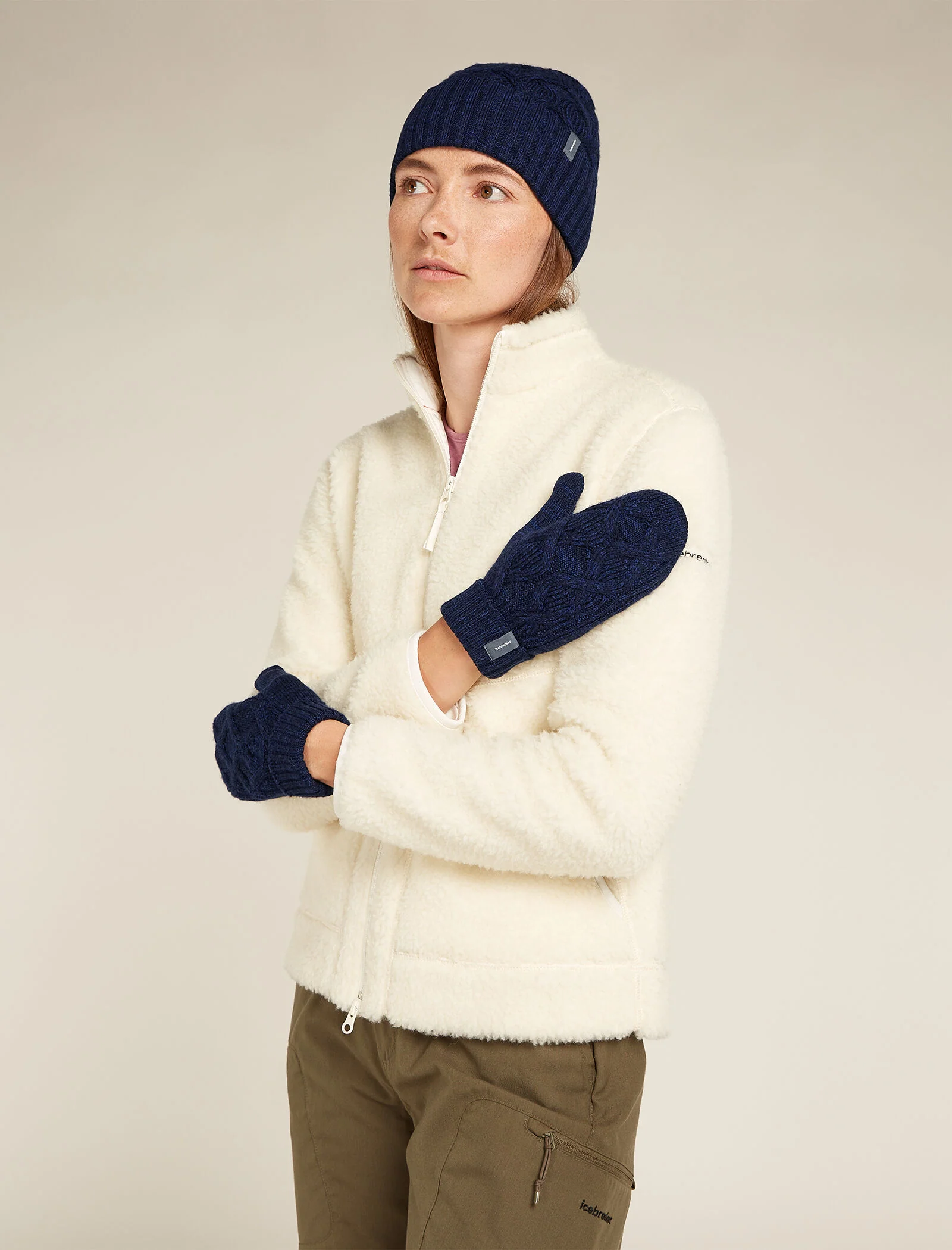Unisex Merino Cable Knit Mittens - Image 2
